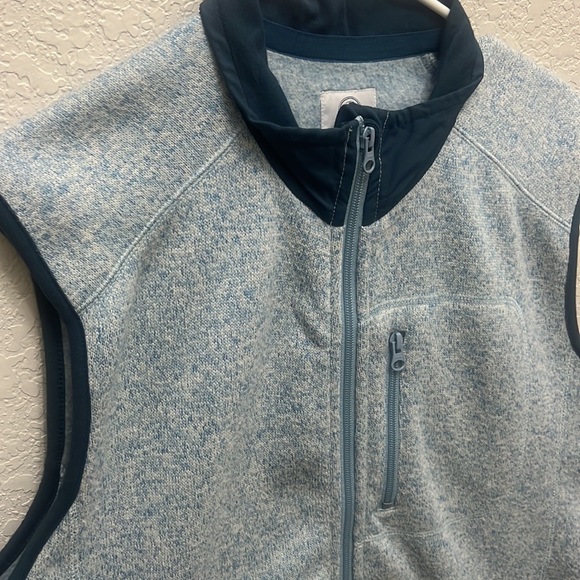 Southern Proper Vest - Picture 2 of 5